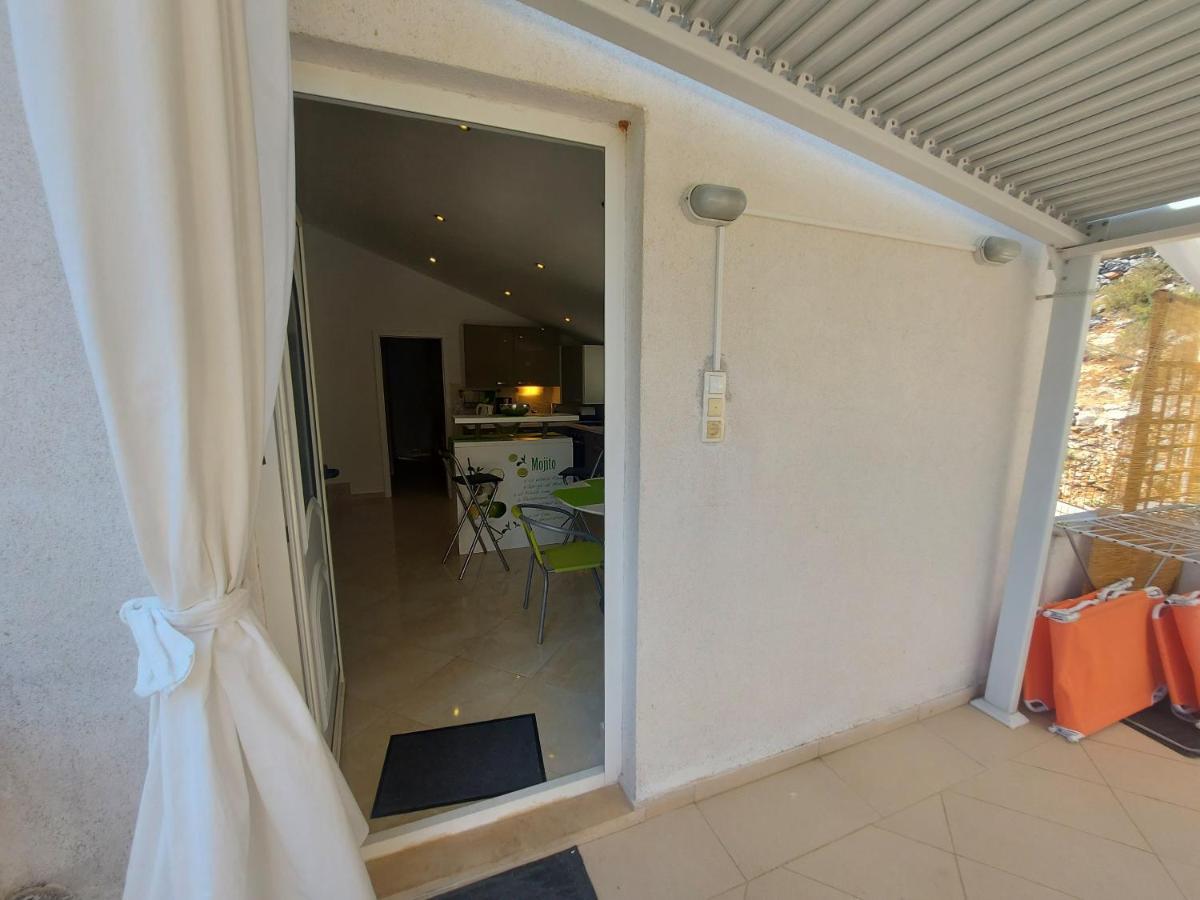 Apartman Marina Sa Parkingom イェルサ エクステリア 写真