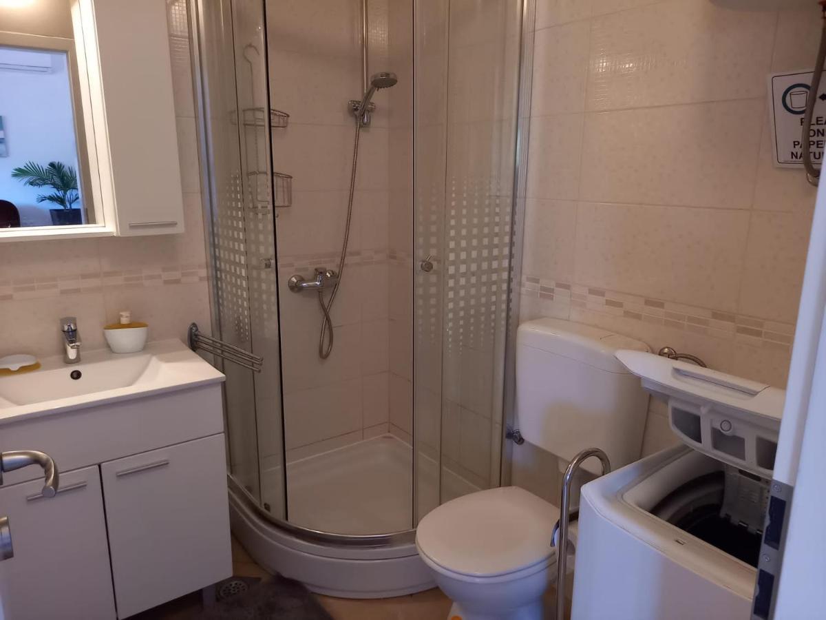 Apartman Marina Sa Parkingom イェルサ エクステリア 写真