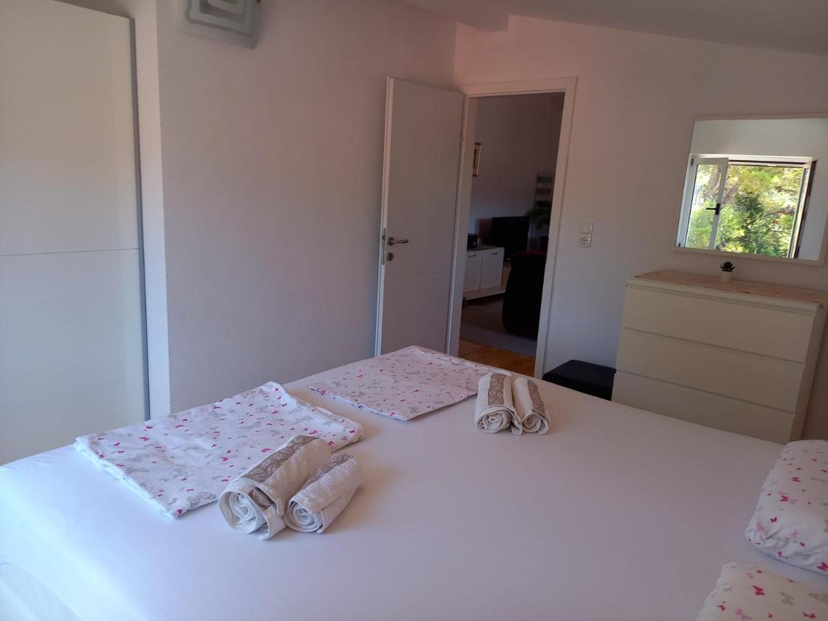 Apartman Marina Sa Parkingom イェルサ エクステリア 写真